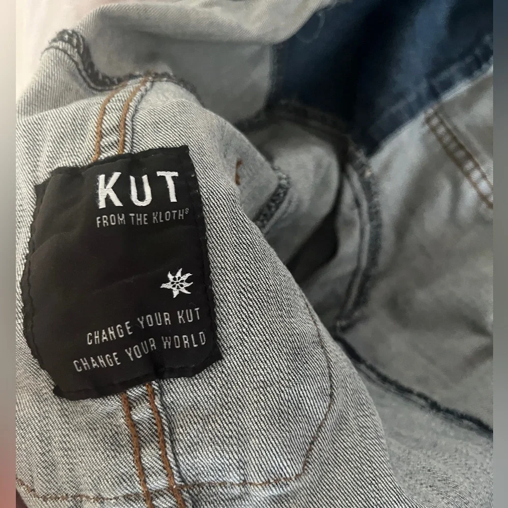 Kut from the Kloth Juko Denim Jacket Flower Embroidery sz L - Picture 12 of 16